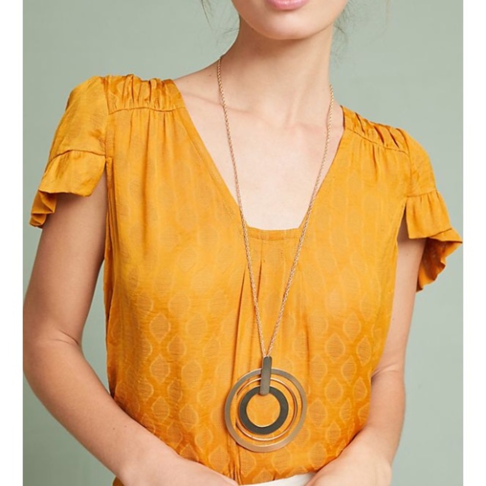 Maeve Anthropologie Hailey Flutter top in Gold